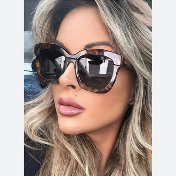 Diff Eyewear | Accessories | Diff Carson Sunglasses | Poshmark display picture 2